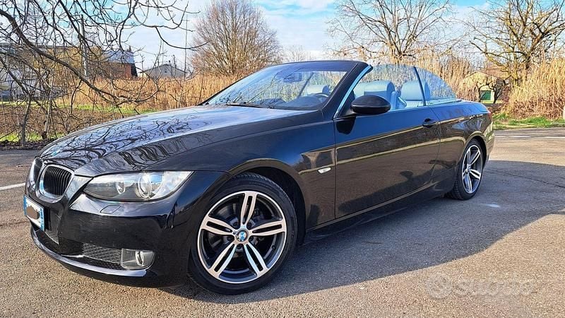 Usata BMW 320 Cabriolet Efficient Dynamics 177 CV (130 kW) 2008 Nero Cabrio
