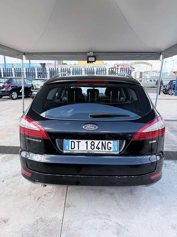 Usata Ford Mondeo Ghia 140 CV (102 kW) 2008 Nero Station wagon