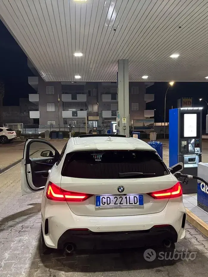 Usata BMW 118 M Sport 150 CV (110 kW) 2021 Bianco Utilitaria
