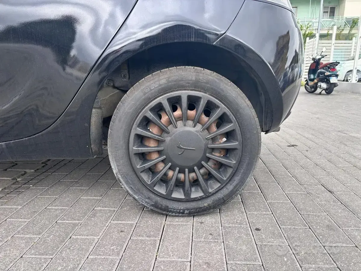 Usata Lancia Ypsilon S 95 CV (69 kW) 2015 Nero Utilitaria