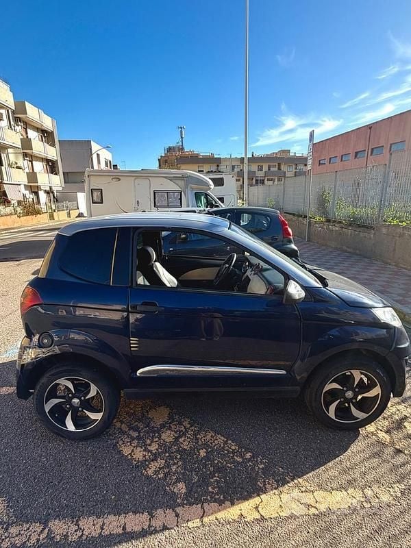 Usata Aixam City 2016 Blu Utilitaria