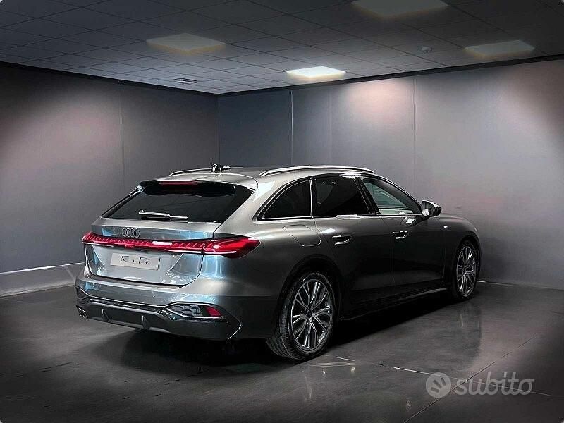 Nuova Audi A5 S-Line 204 CV (150 kW) 2025 Grigio Station wagon