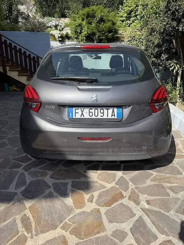 Usata Peugeot 208 Allure 83 CV (61 kW) 2019 Grigio Utilitaria