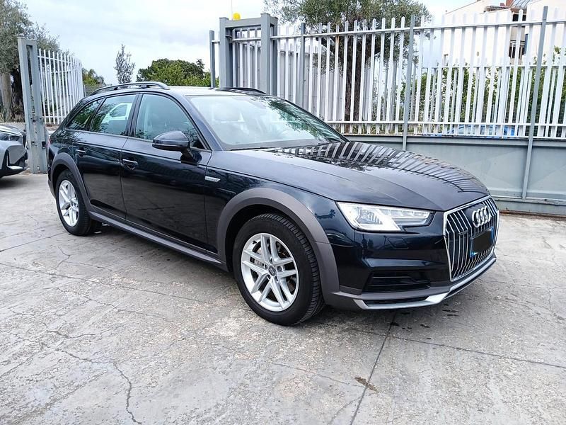 Usata Audi A4 Allroad Business 190 CV (139 kW) 2017 Blu Station wagon