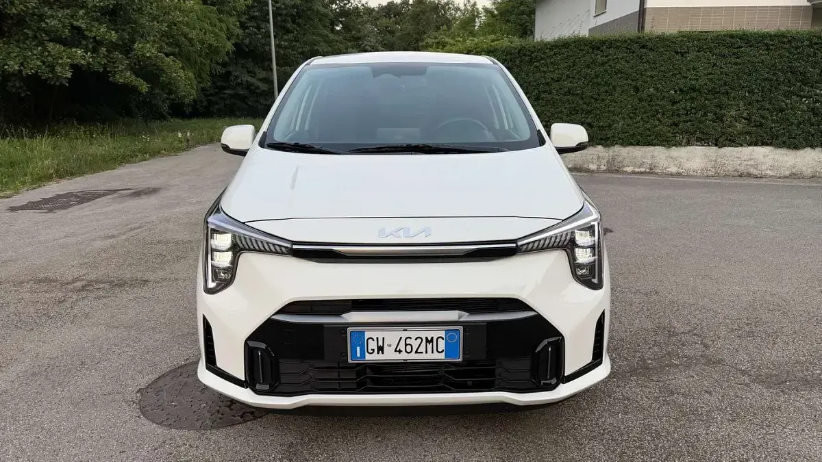 Usata Kia Picanto 67 CV (49 kW) 2024 Bianco Utilitaria