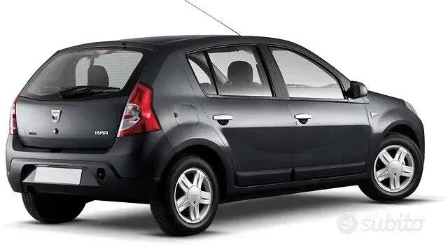 Usata Dacia Sandero 75 CV (55 kW) 2012 Grigio Utilitaria