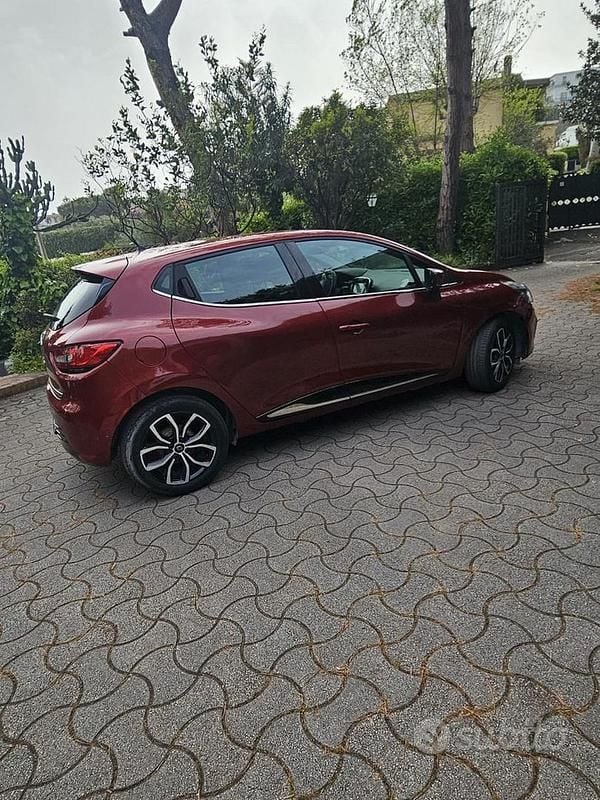 Usata Renault Clio IV Zen 75 CV (55 kW) 2018 Rosso Berlina