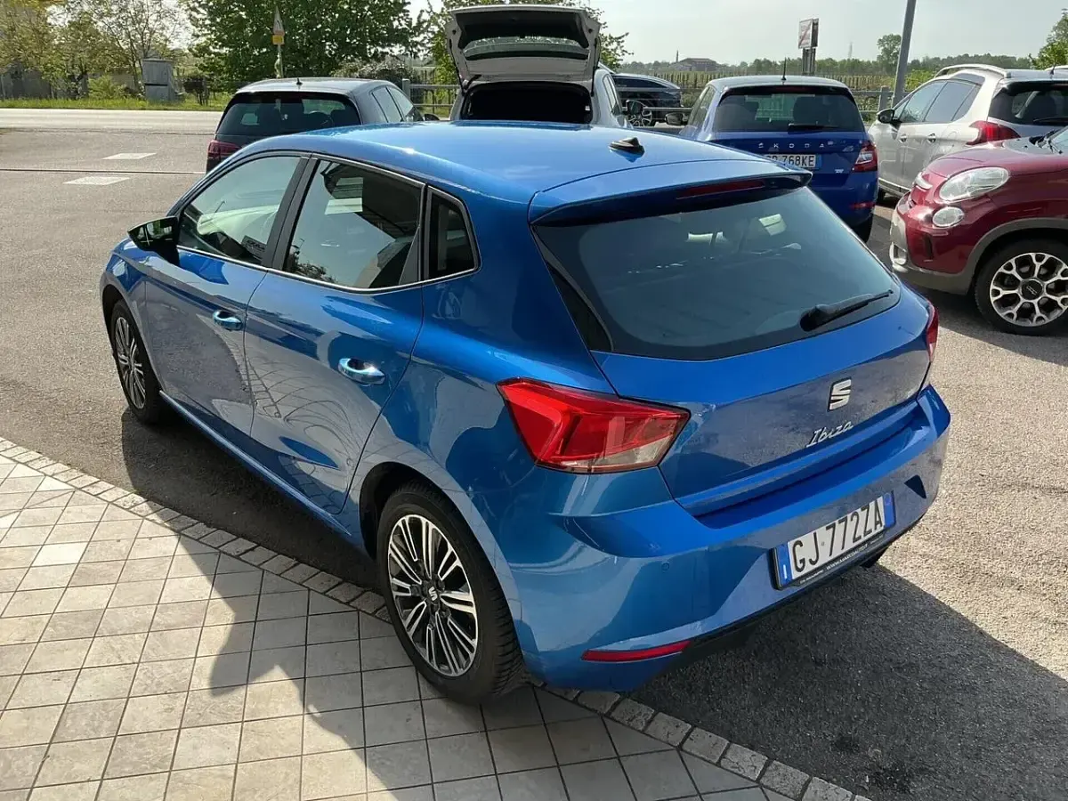 Usata Seat Ibiza Style 80 CV (58 kW) 2022 Blu Utilitaria