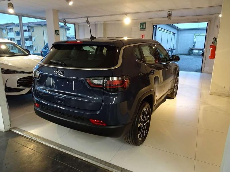 Nuova Jeep Compass Altitude 131 CV (96 kW) 2025 Blu/azzurro SUV
