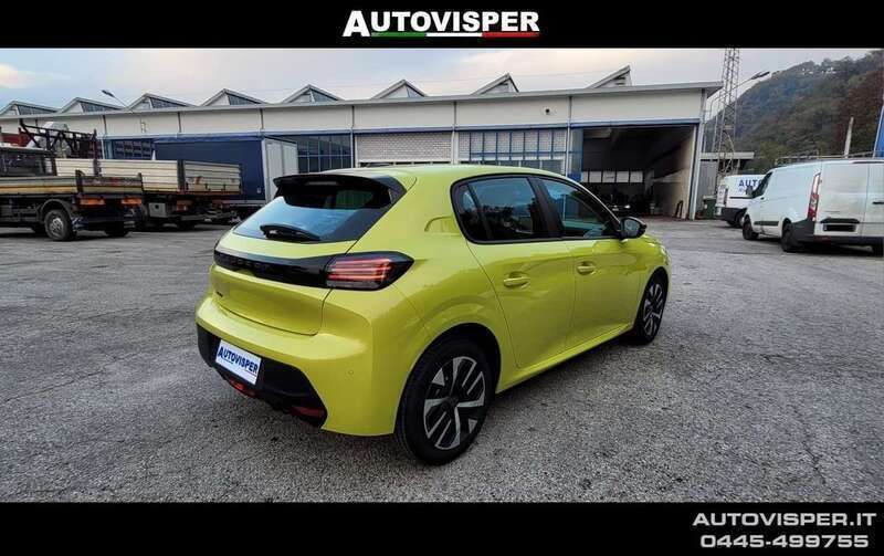 Usata Peugeot 208 Style 101 CV (74 kW) 2024 Giallo Utilitaria