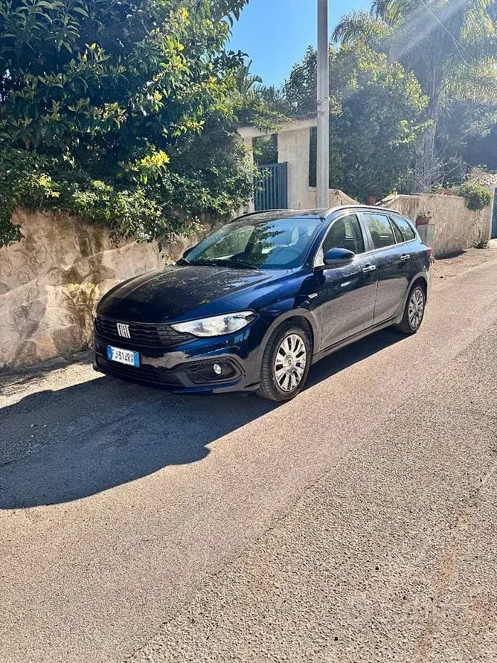 Usata Fiat Tipo 120 CV (88 kW) 2017 Blu Station wagon