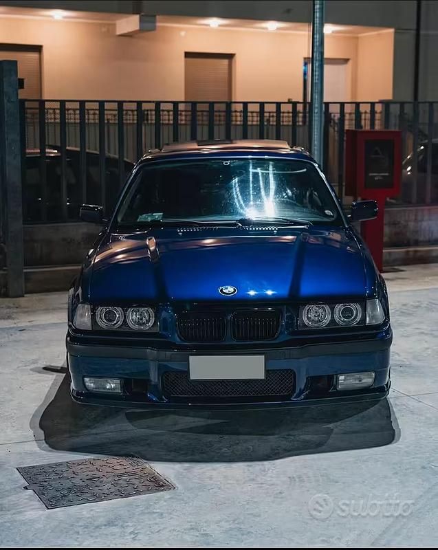 Usata BMW 320 150 CV (110 kW) 1995 Blu Coupé