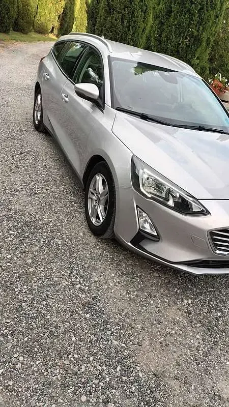 Usata Ford Focus Active 120 CV (88 kW) 2020 Grigio Station wagon