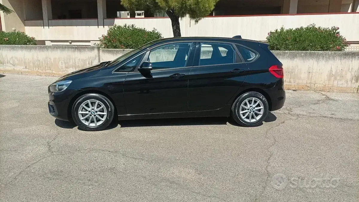 Usata BMW 216 Active Tourer Advantage 116 CV (85 kW) 2017 Bluazzurro Monovolume