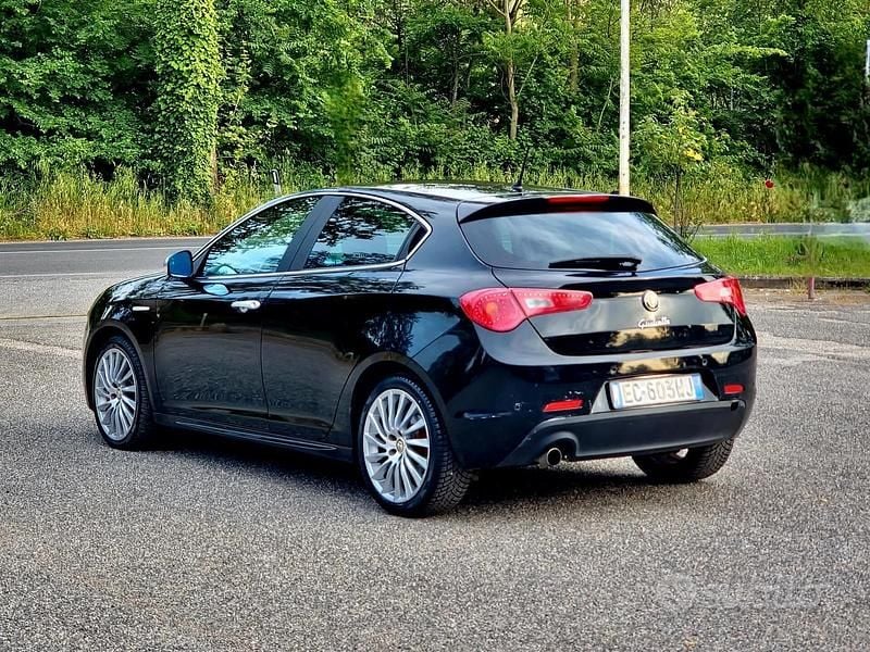 Usata Alfa Romeo Giulietta Distinctive 170 CV (125 kW) 2010 Nero Berlina