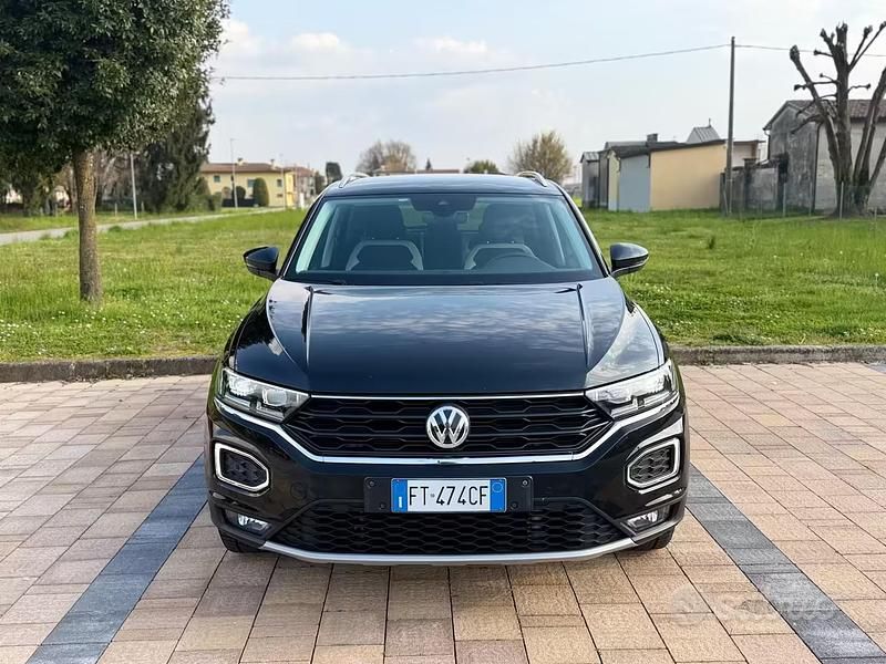 Usata VW T-Roc 150 CV (110 kW) 2021 Nero SUV