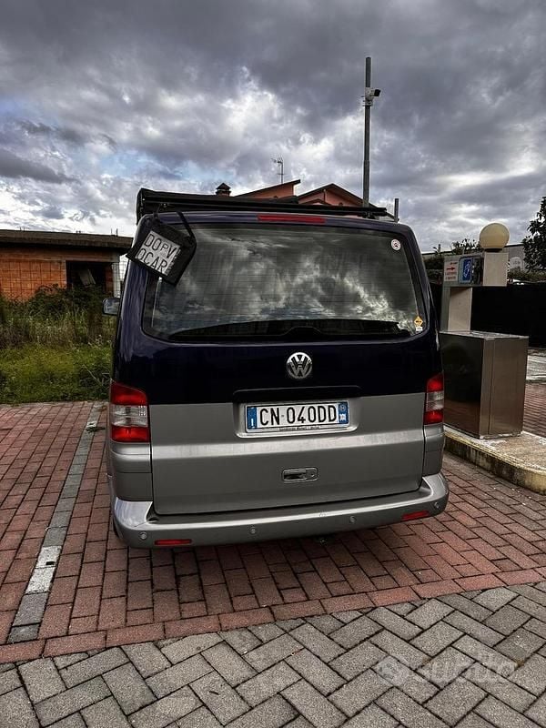 Usata VW Multivan Trendline 174 CV (127 kW) 2004 Blu Furgone