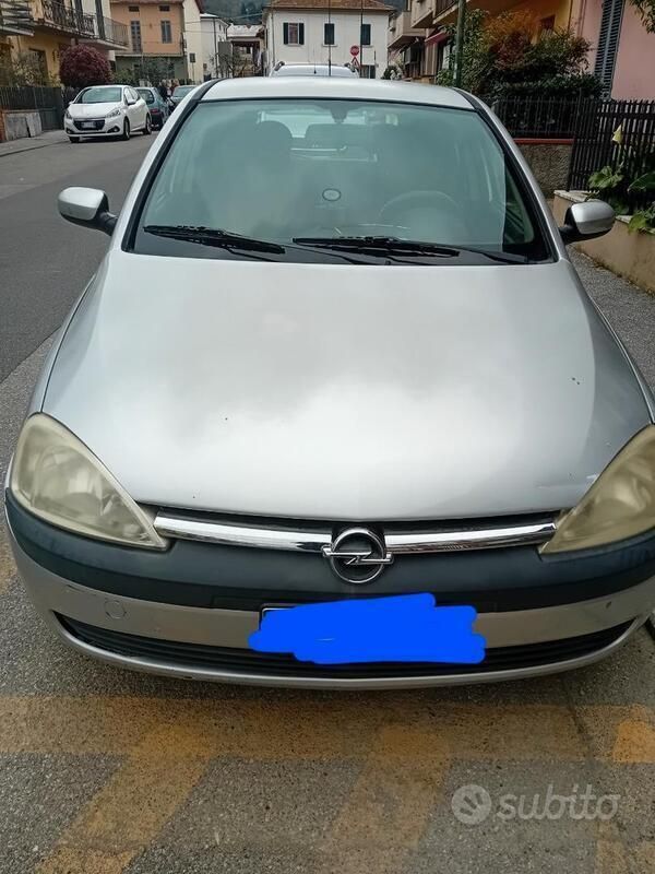 Grigio Usata 2002 Opel Corsa Due volumi | 600 € (Ottimo prezzo) - Immagine 1/4