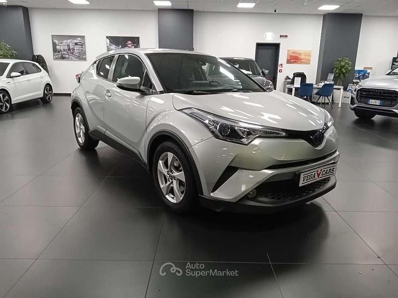 Usata Toyota C-HR Trend 98 CV (72 kW) 2018 Argento SUV