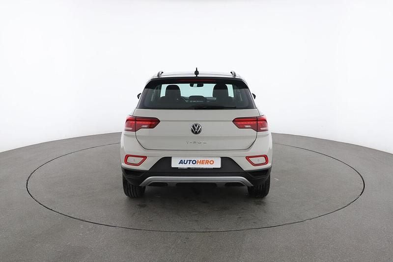 Usata VW T-Roc Life 116 CV (85 kW) 2022 Beige SUV