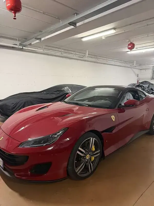 Usata Ferrari Portofino 600 CV (441 kW) 2019 Rosso Cabrio