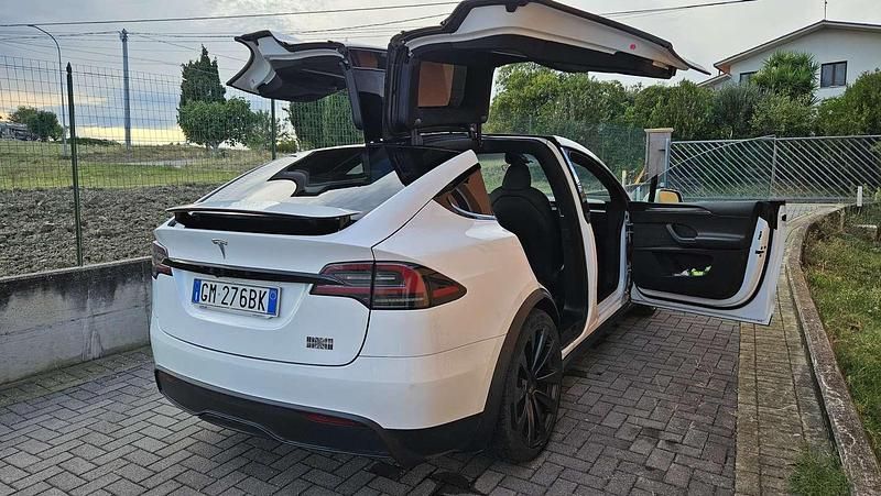 Usata Tesla Model X Performance 356 kW (485 CV) 2023 Bianco SUV