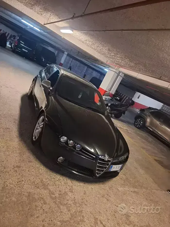 Usata Alfa Romeo 159 136 CV (100 kW) 2011 Nero Station wagon