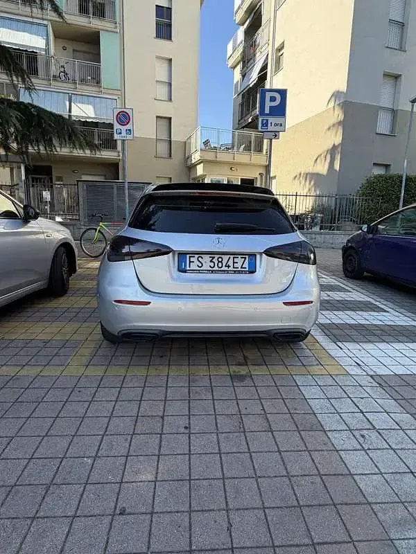 Usata Mercedes A180 116 CV (85 kW) 2018 Berlina