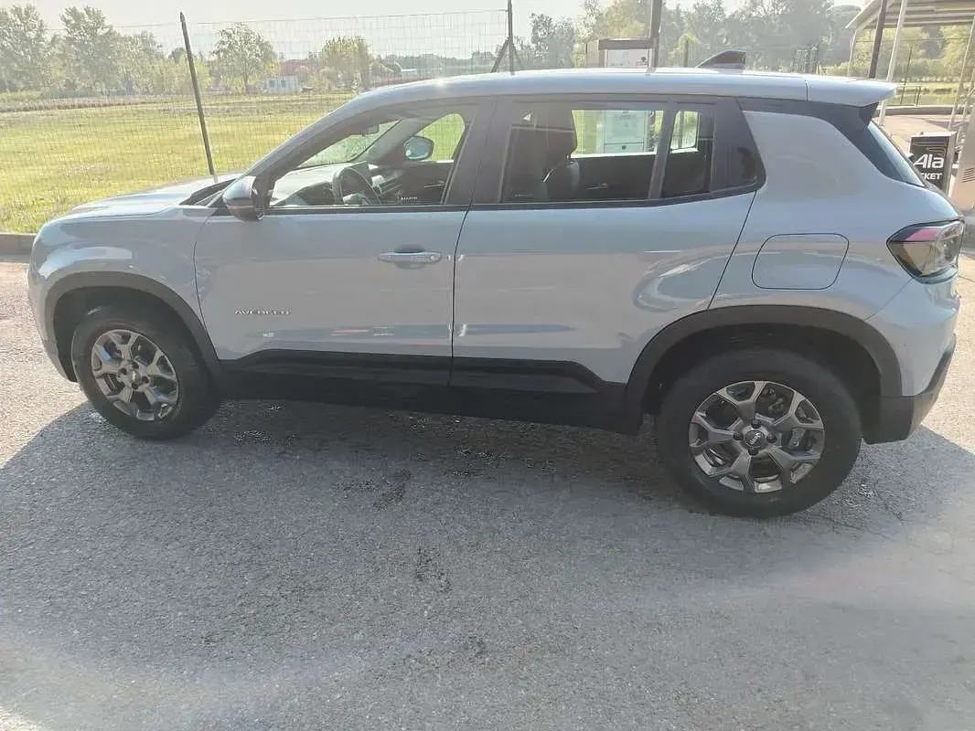 Usata Jeep Avenger Altitude 101 CV (74 kW) 2025 SUV