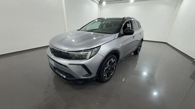 Usata Opel Grandland X S 131 CV (96 kW) 2024 Kontrast grey SUV
