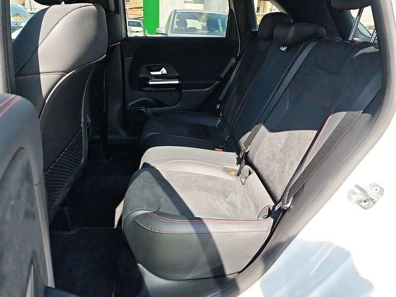 Usata Mercedes B180 AMG line 116 CV (85 kW) 2024 Bianco Utilitaria