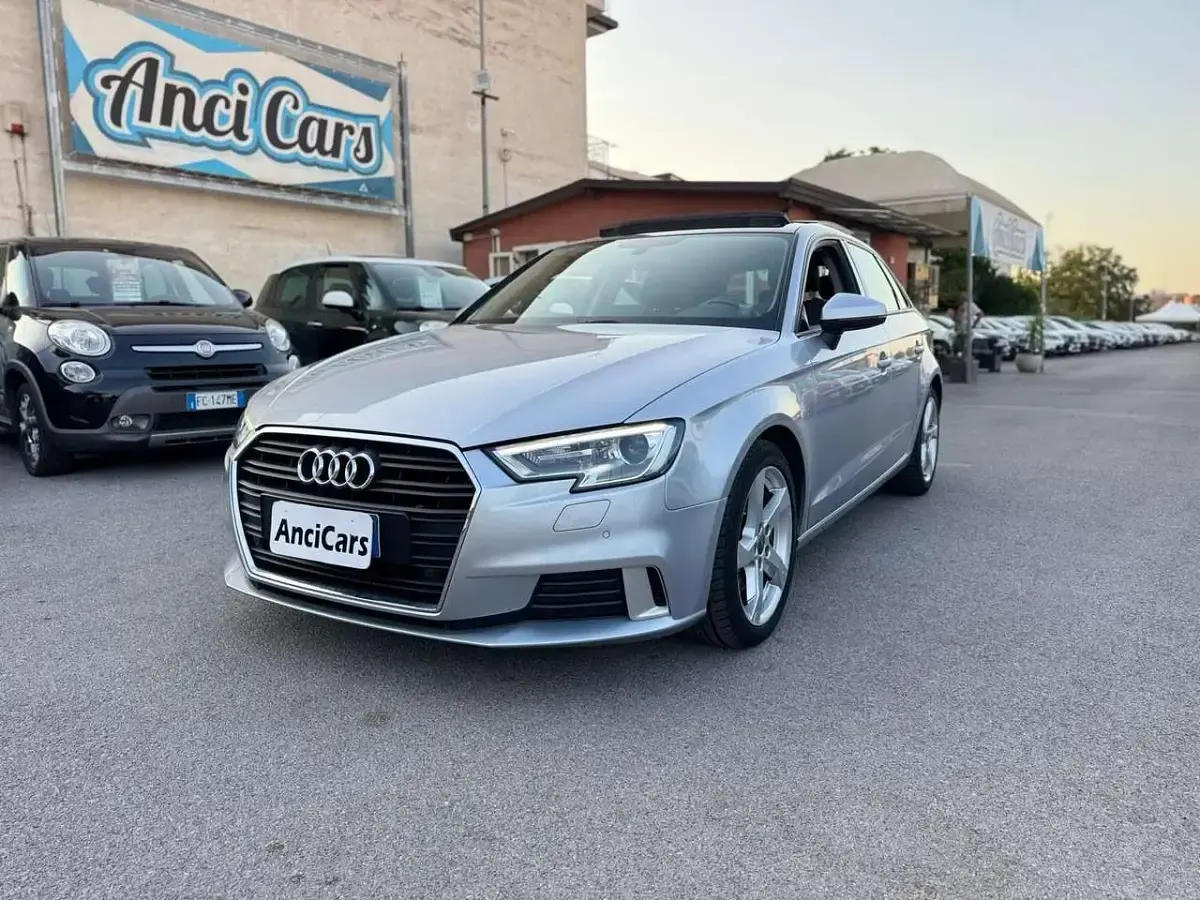 Usata Audi A3 Sport 184 CV (135 kW) 2019 Argento Berlina
