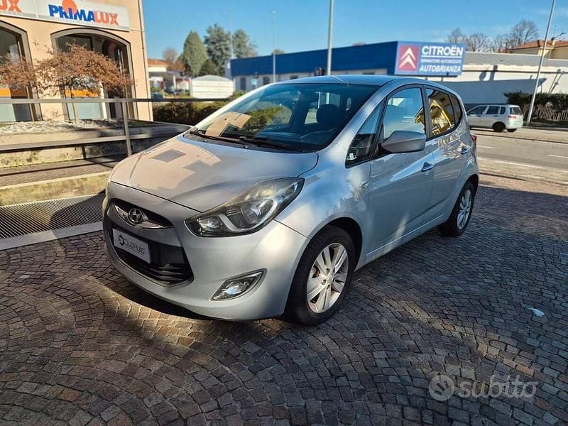 Usata Hyundai ix20 Style 90 CV (66 kW) 2011 Grigio Utilitaria