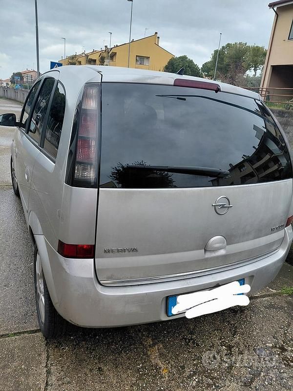 Usata Opel Meriva 75 CV (55 kW) 2008 Grigio Monovolume