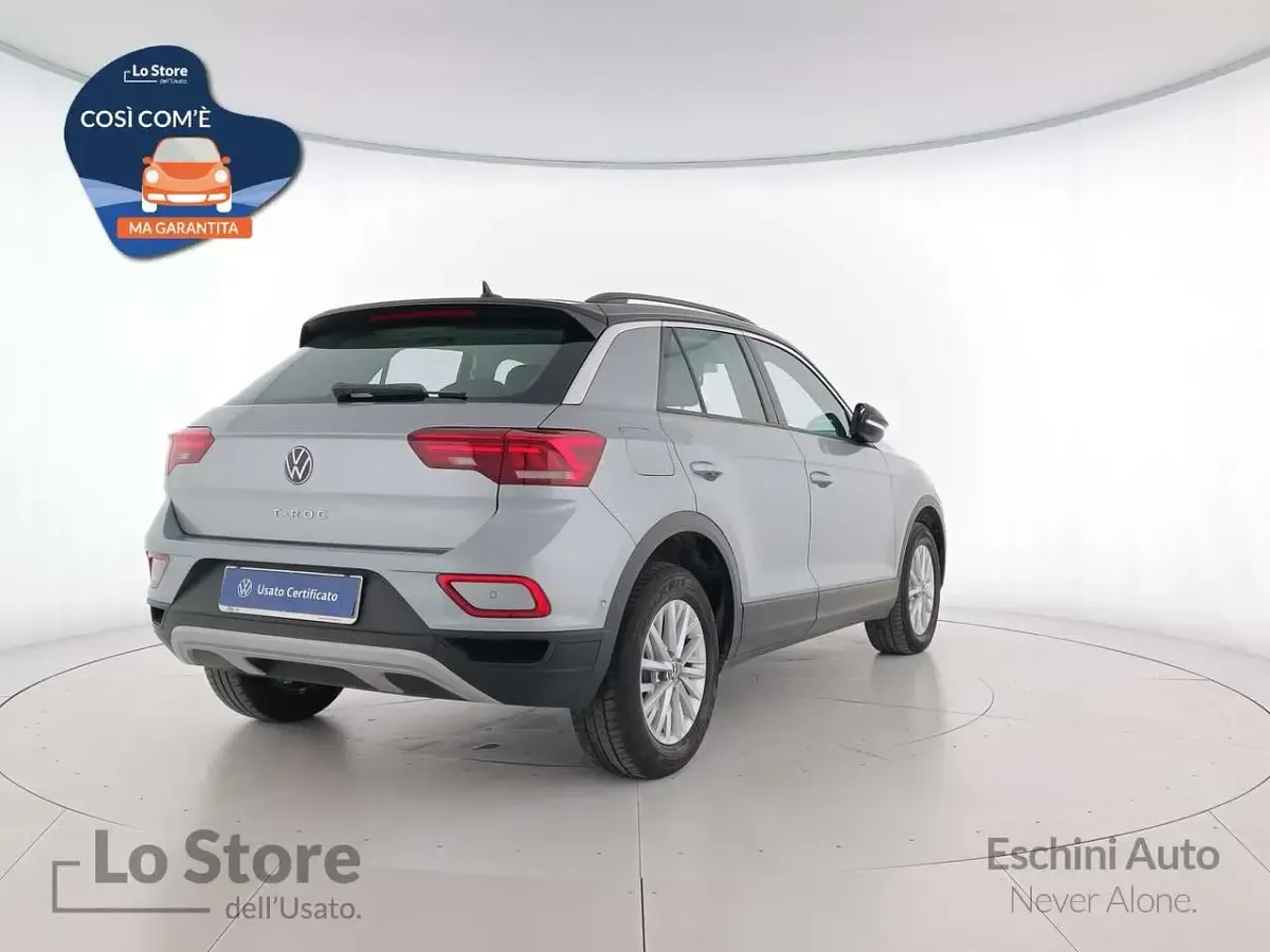 Usata VW T-Roc Life 116 CV (85 kW) 2025 Pyrit silver metallizzato nero SUV