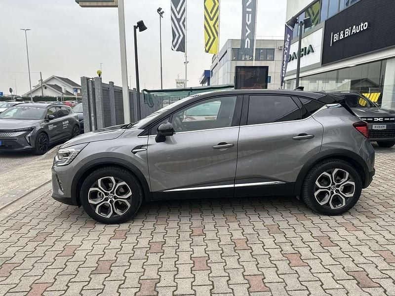 Usata Renault Captur Techno 94 CV (69 kW) 2023 Grigio scisto+nero etoile SUV