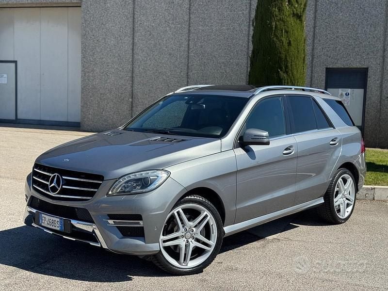 Usata Mercedes ML350 Premium 258 CV (189 kW) 2012 Grigio SUV