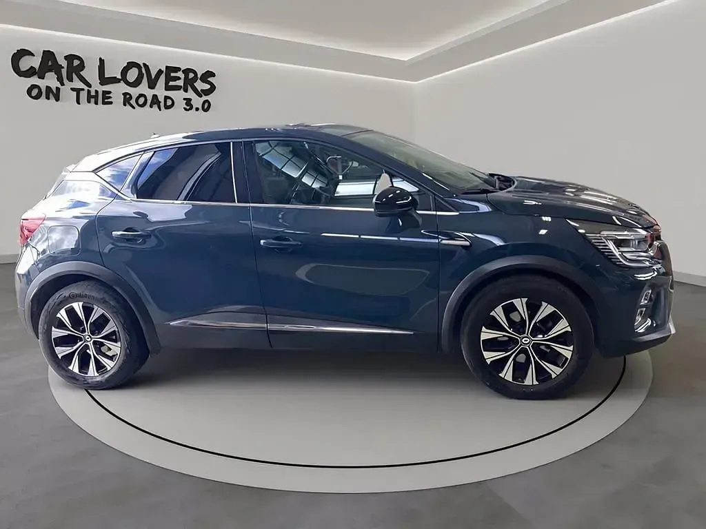 Usata Renault Captur Techno 143 CV (105 kW) 2023 Rpe blu marine SUV