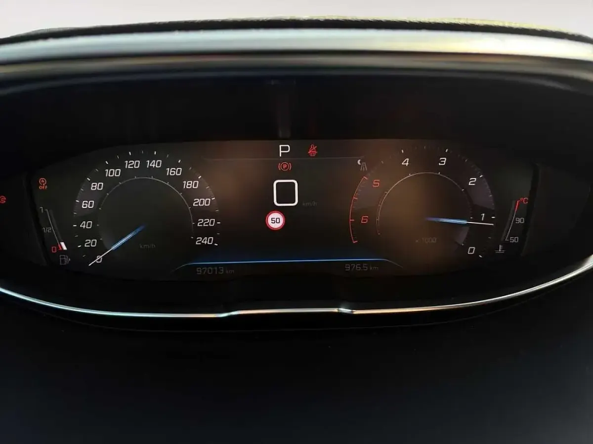 Usata Peugeot 3008 GT 131 CV (96 kW) 2021 Bianco SUV