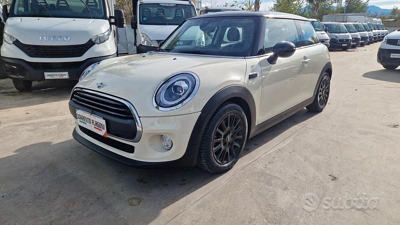 Beige Usata 2019 Mini ONE Due volumi | 12.490 € (Super prezzo) - Immagine 1/4