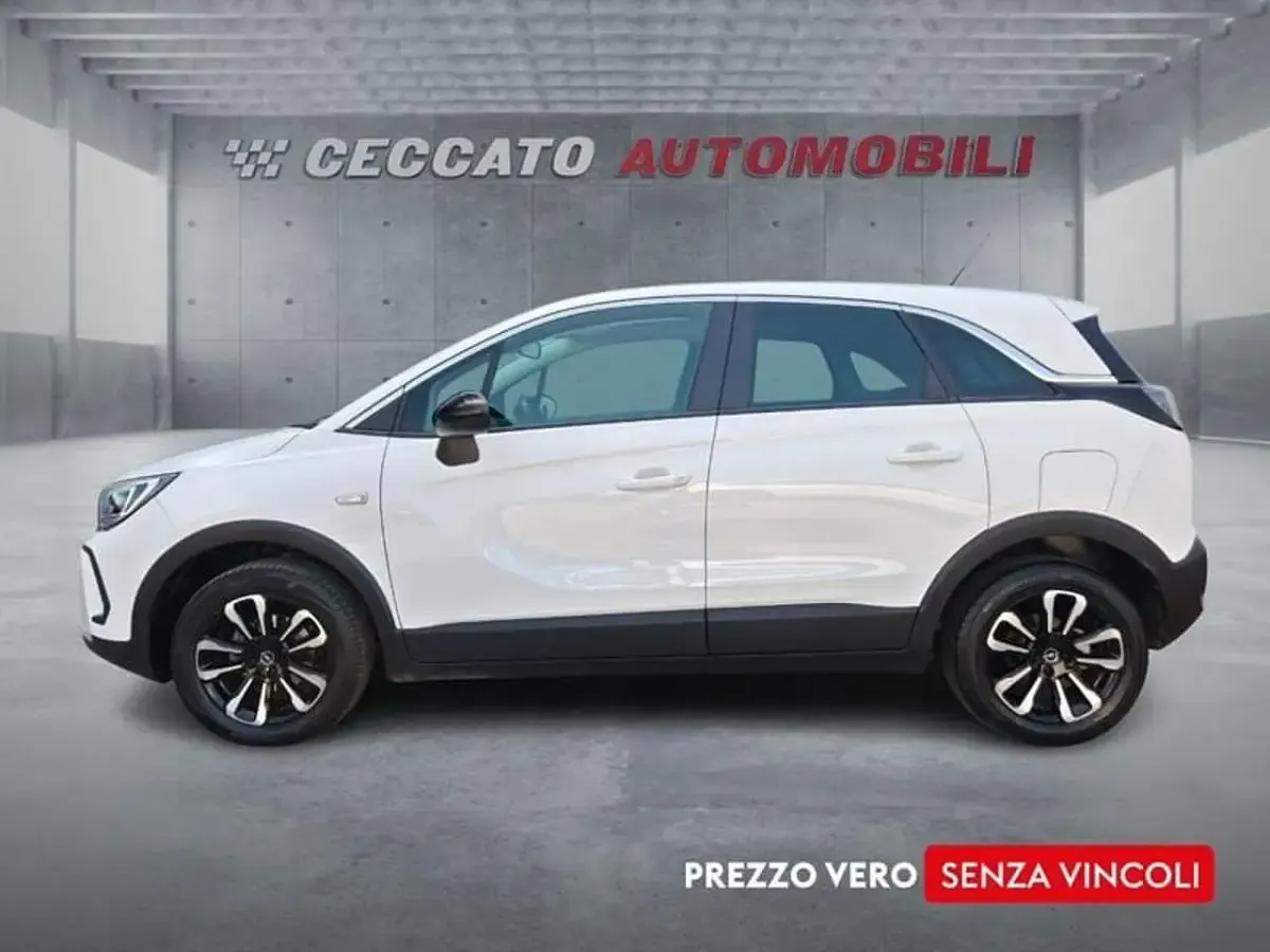 Usata Opel Crossland Elegance 110 CV (80 kW) 2023 Bianco SUV