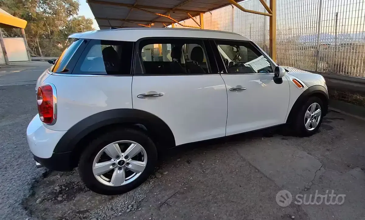 Usata Mini Cooper Countryman 150 CV (110 kW) 2016 Bianco SUV