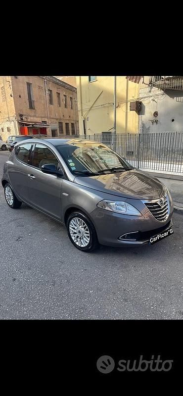 Usata Lancia Ypsilon 2014 Grigio Utilitaria