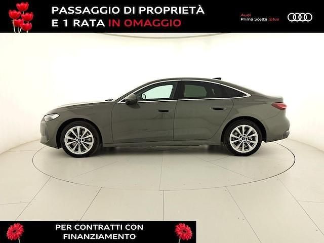 Usata Audi A5 Advanced 204 CV (150 kW) 2025 Grigio chronos metallizzato Berlina