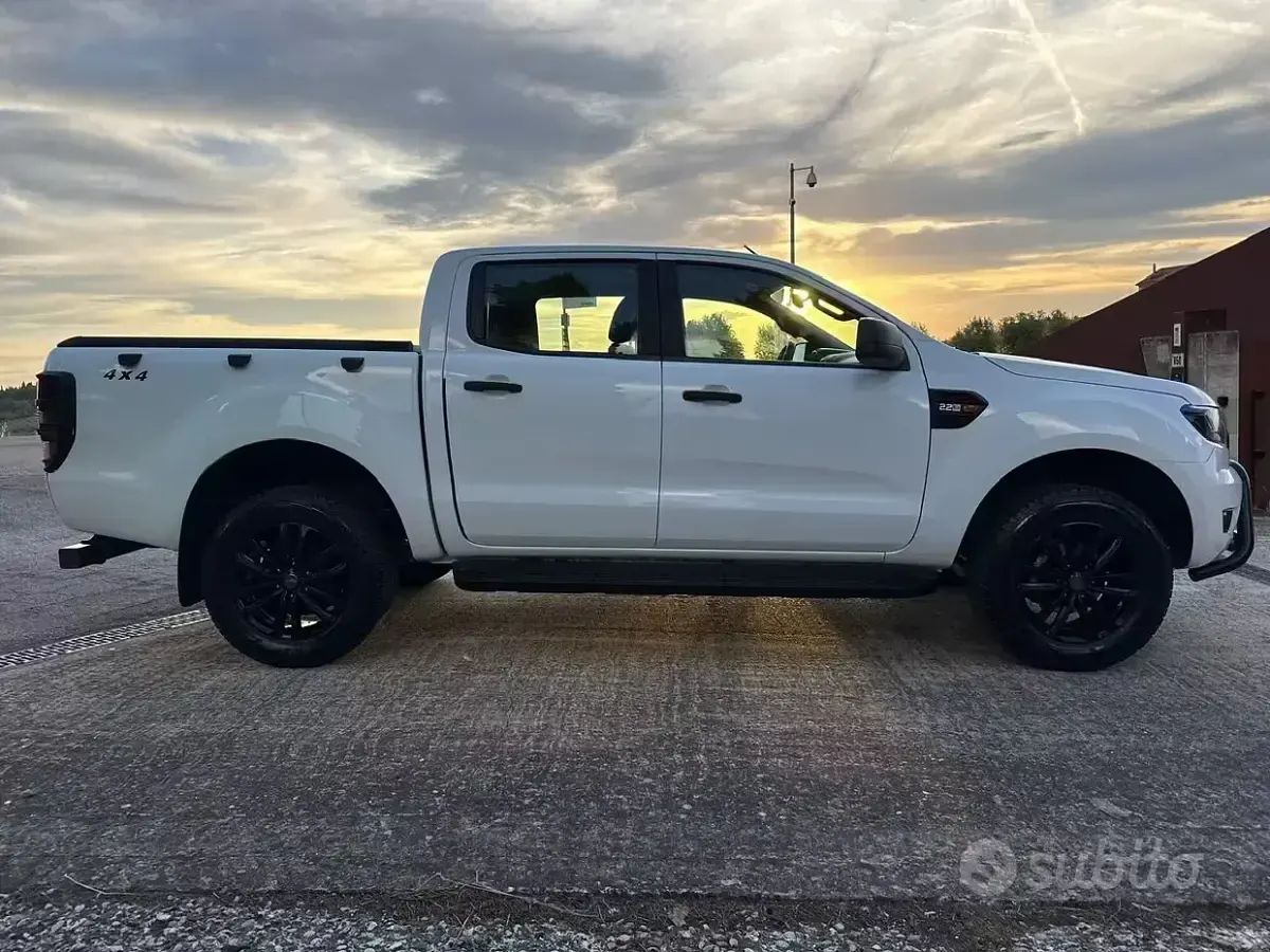 Usata Ford Ranger XLT 160 CV (117 kW) 2018 Bianco Pick-up