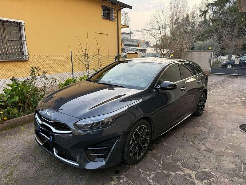Usata Kia ProCeed GT-Line 160 CV (117 kW) 2023 Grigio Station wagon