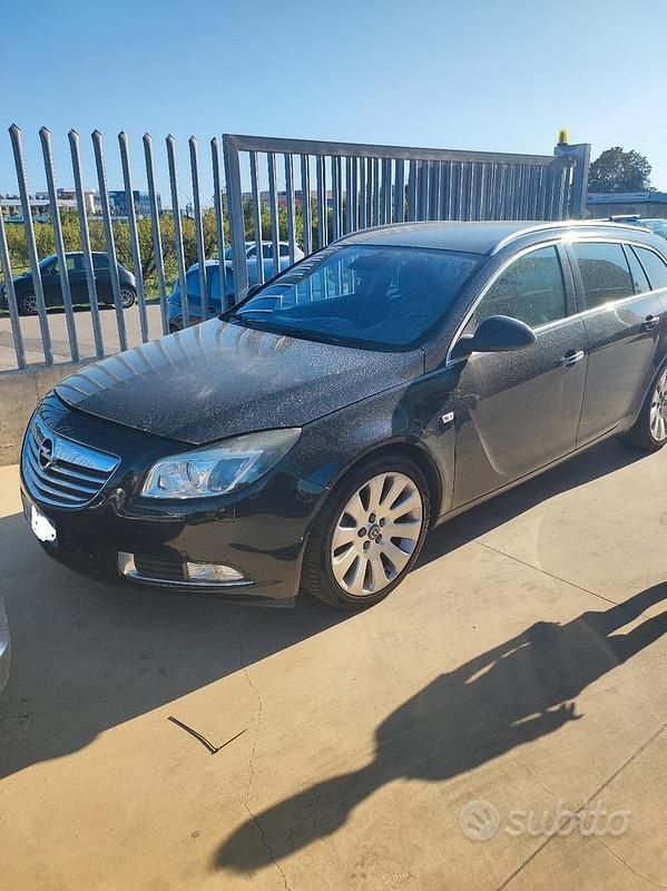 Usata Opel Insignia 160 CV (117 kW) 2009 Nero Station wagon