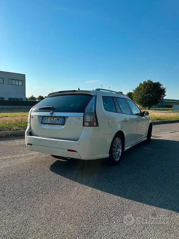 Usata Saab 9-3 150 CV (110 kW) 2009 Bianco Station wagon