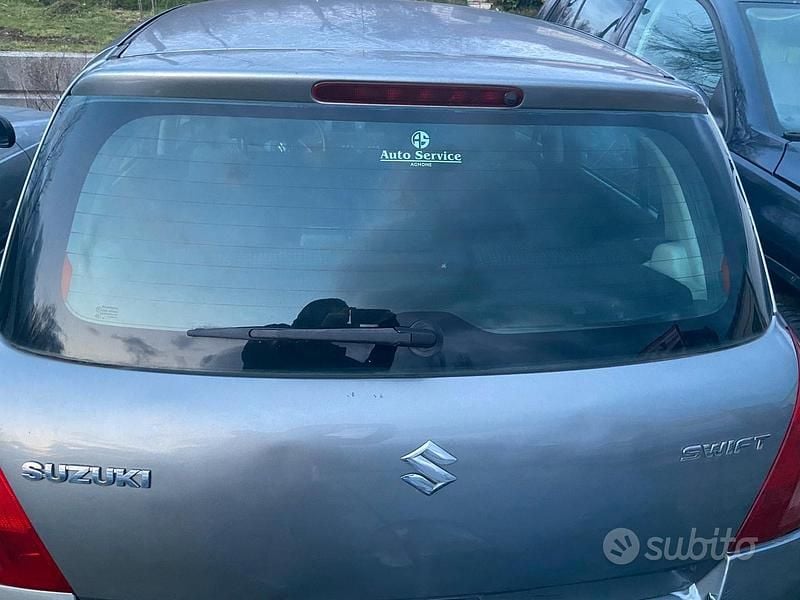Usata Suzuki Swift 70 CV (51 kW) 2008 Utilitaria
