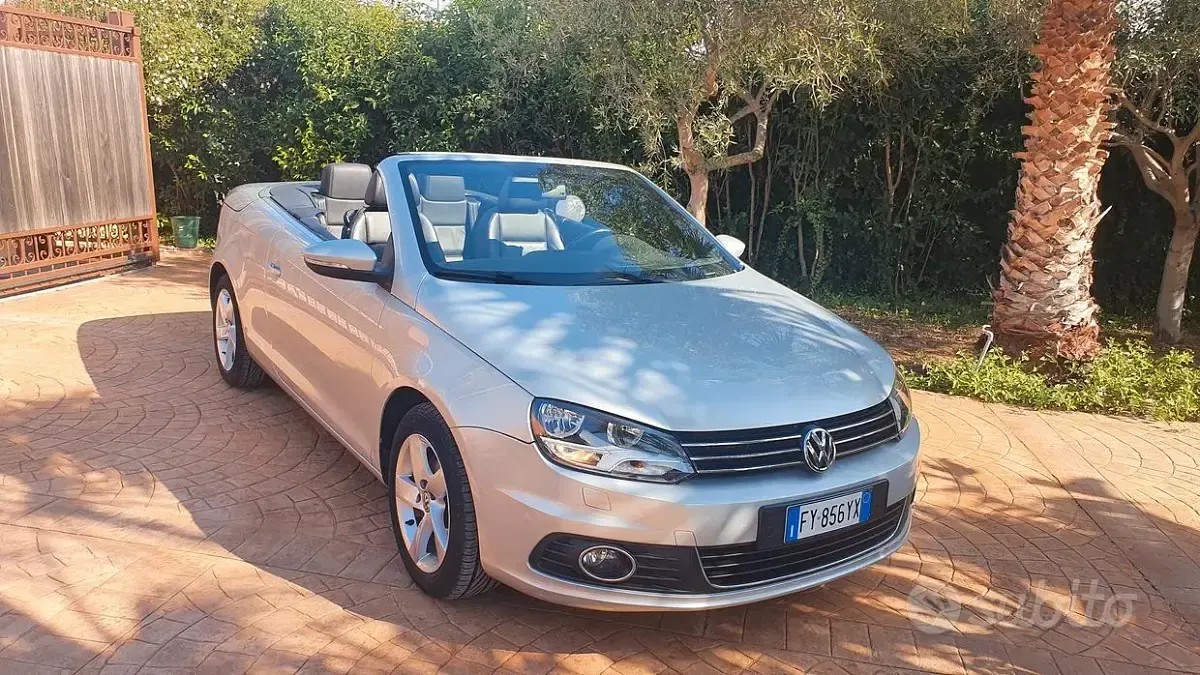 Usata VW Eos 140 CV (102 kW) 2011 Grigio Cabrio
